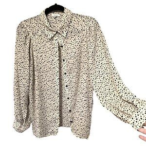Women's Pleione Patterned Silky Button Down Cream and Black Printed Blouse Sz M